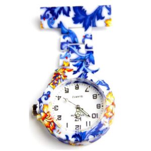 Montre Infirmière Plastique avec des Arabesques KZ 10