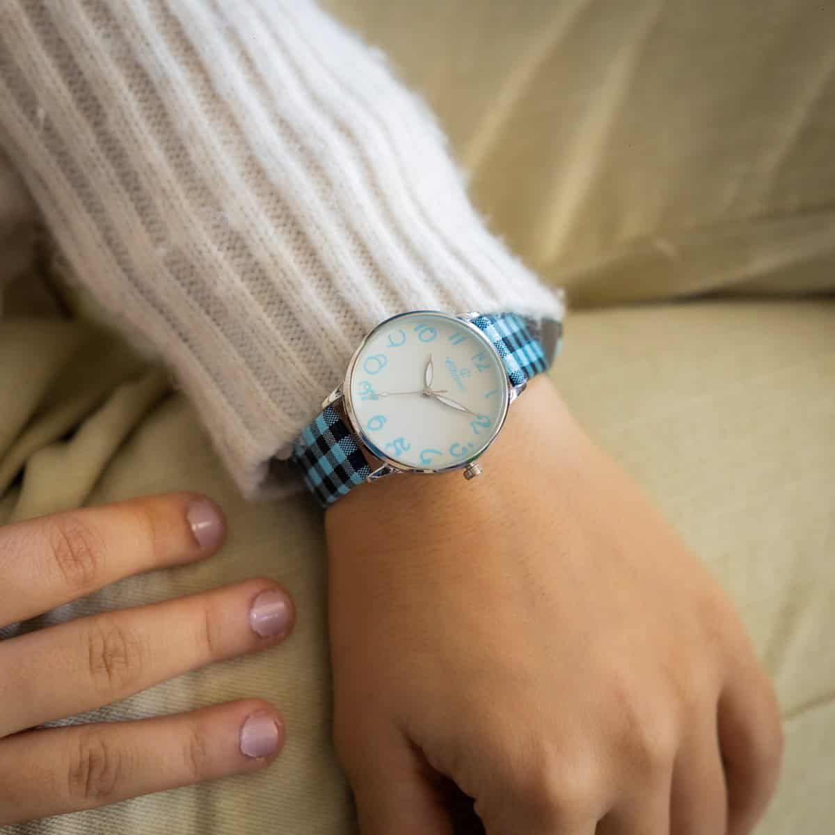 Montre pour Femme Couleur Bleu CHTIME