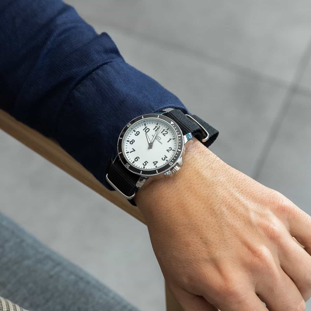 Votre Montre Homme en Tissu Noir GIORGIO