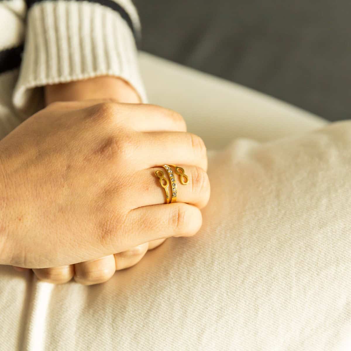 Sublime Bague Femme Acier Doré Ornée Zirconium