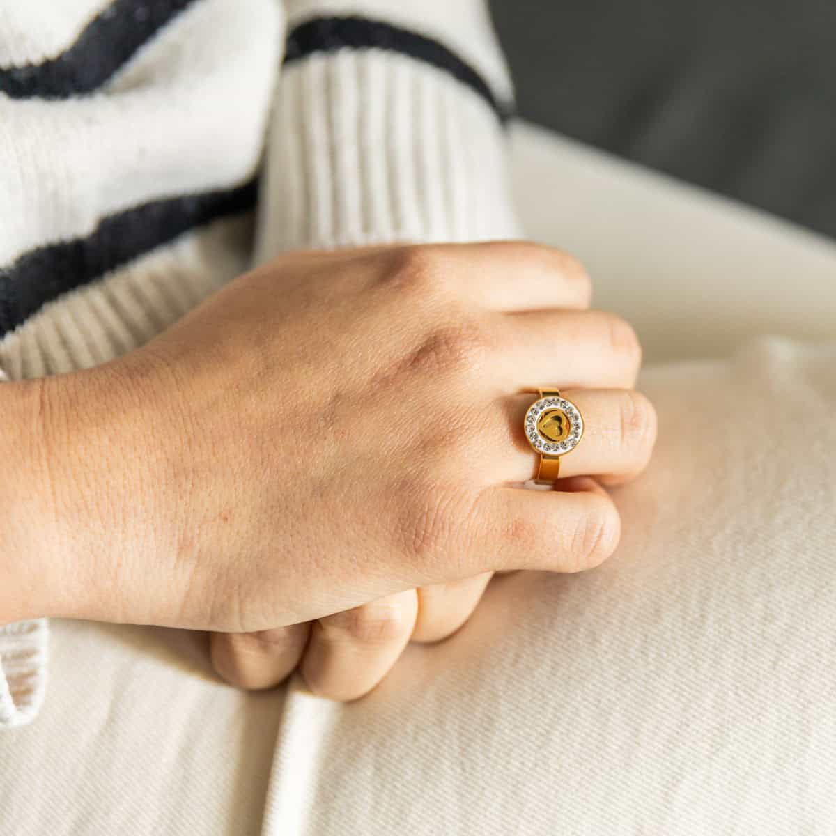 Bague Femme Coeur Acier Doré Ornée Zirconium