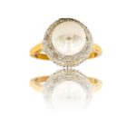 Bague Tendance Femme Acier Doré avec Perle Ornée Zirconium