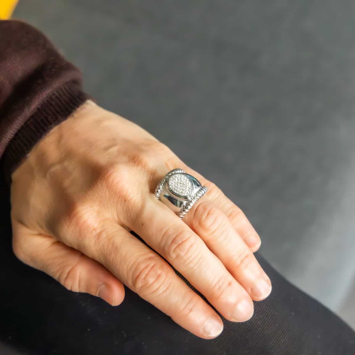 Bague pour Femme en Métal Ornée avec Zirconium